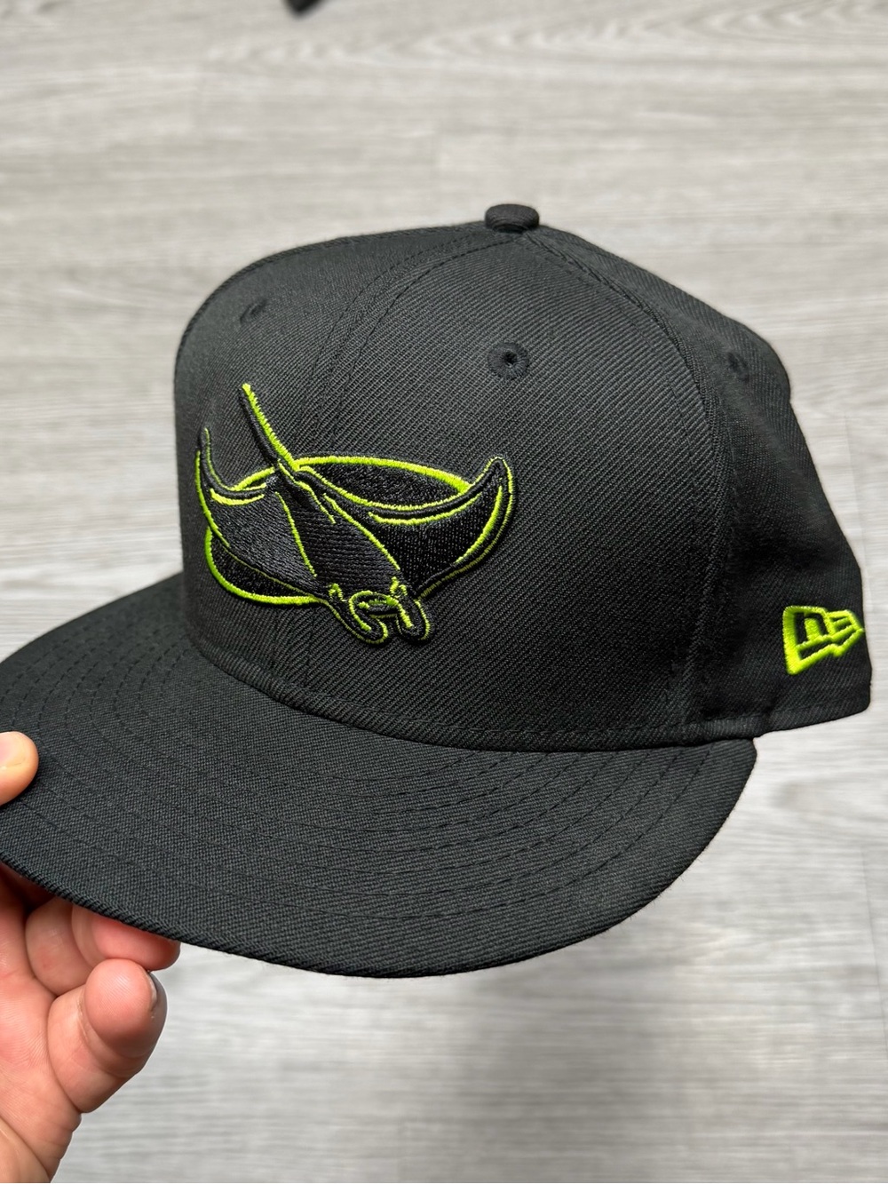 Tampa Bay Devil Rays Fitted Hat 7 1/4 Black New Era 59Fifty Neon Green